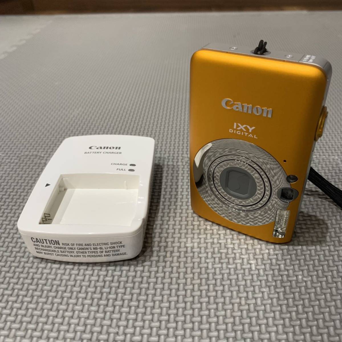 Canon キャノン IXY DIGITAL 110 IS AiAF PC1355 コンパクトデジタルカメラ チャージャー 顔認識 オレンジ