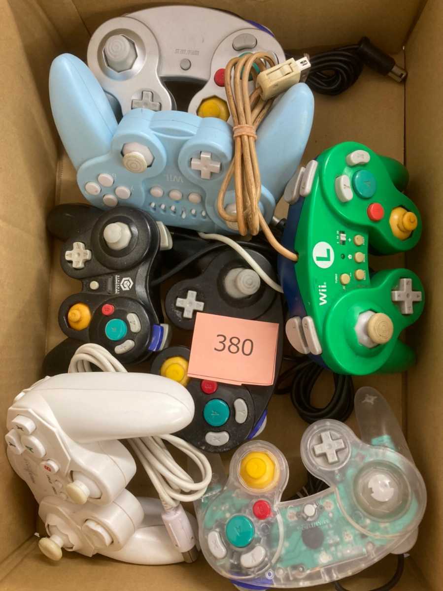 Nintendo ニンテンドー 任天堂 Wii ゲーム コントローラー まとめて 7個 中古 ３８０