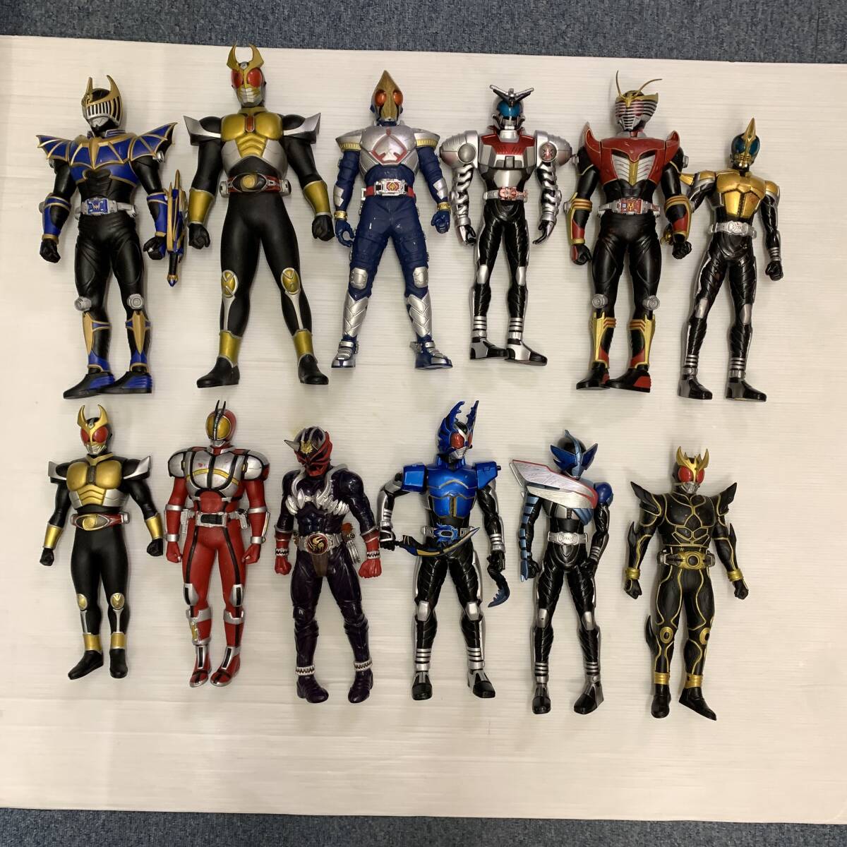 ■フィギュア 12体 まとめて ビッグサイズ 仮面ライダー 龍騎 ナイト 石森プロ 特撮 ヒーロー ソフビ ジャンク■E41636