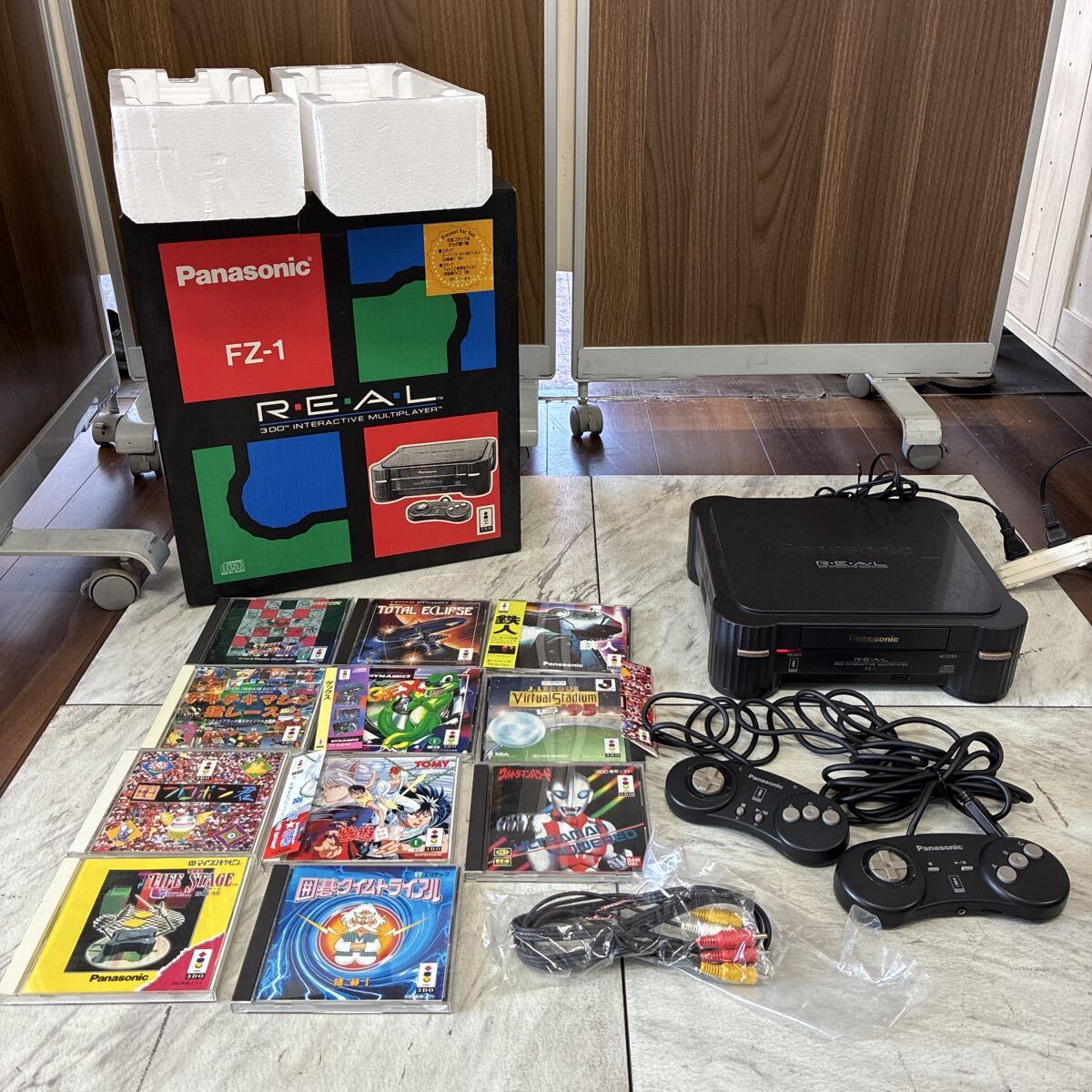 通電OK ジャンク Panasonic R.E.A.L 3DO INTERACTIVE multiplayer 本体 箱付き パナソニック ゲーム機 インタラクティブ マルチプレイヤー