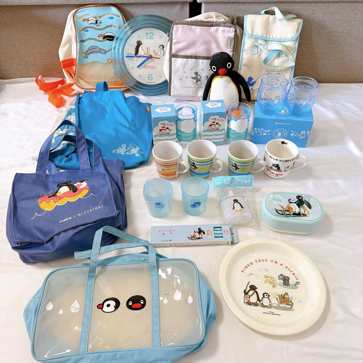 ピングー グッズ PINGU まとめ売り ぬいぐるみ 皿 マグカップ コップ 食器 おもちゃ リュック 鞄 時計 鉛筆 弁当箱 グラス バッグ