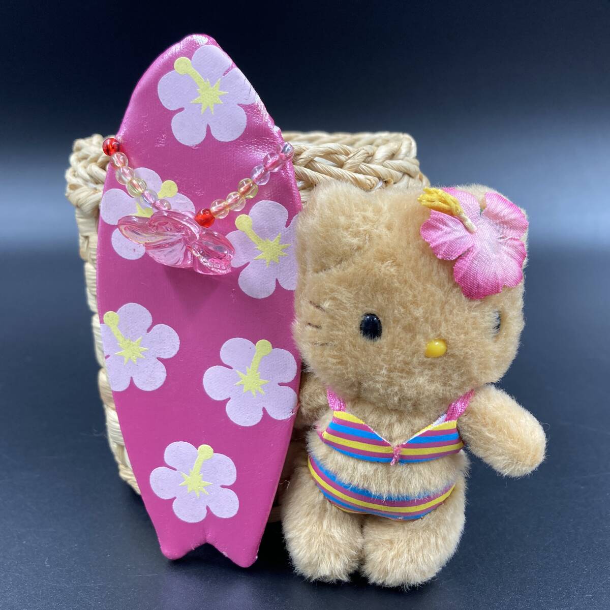 SUS332 サンリオ ハローキティ 日焼け サーフィン 水着 ハイビスカス ハワイ 収納 マスコット ぬいぐるみ 全高約12cm