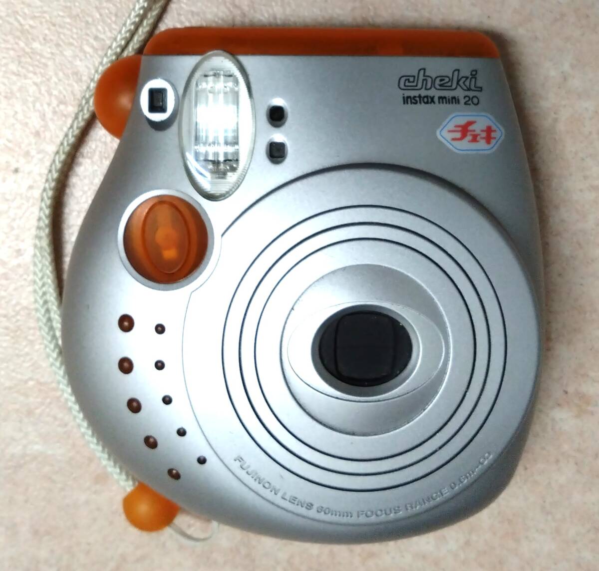 ◇ FUJIFILM 富士フィルム チェキ cheki instax mini 20 インスタントカメラ オレンジ 動作未確認 ◇