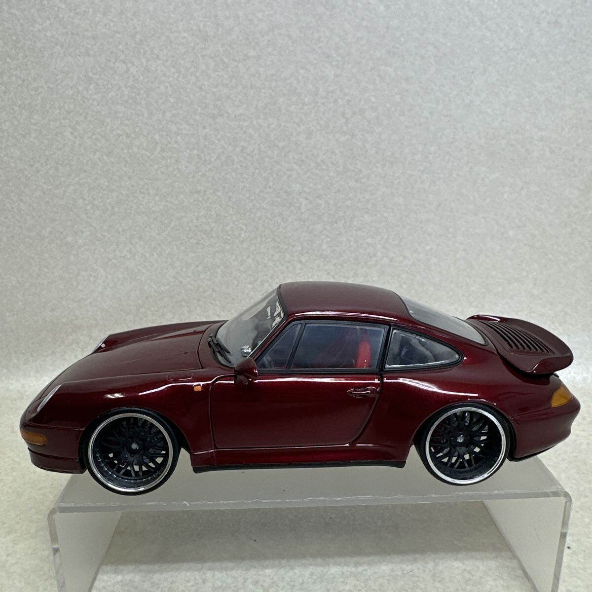 UTモデル　ポルシェ911 メタリックレッド 1/18 ミニカー　ジャンク品