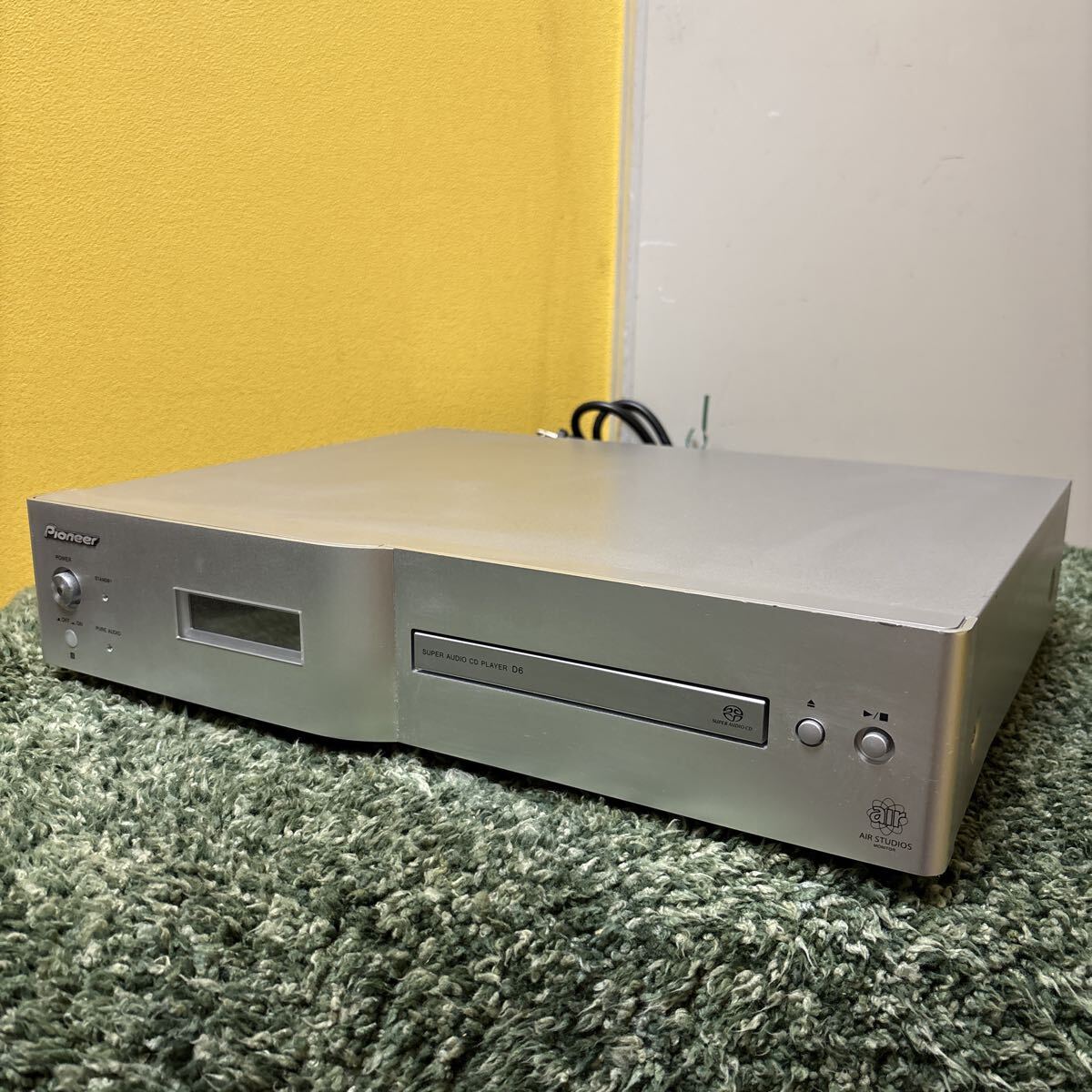 Q21 動作保証 Pioneer パイオニア PD-D6 SACD/CDプレーヤー 天板にキズあり 送料一律1600円 CDデッキ
