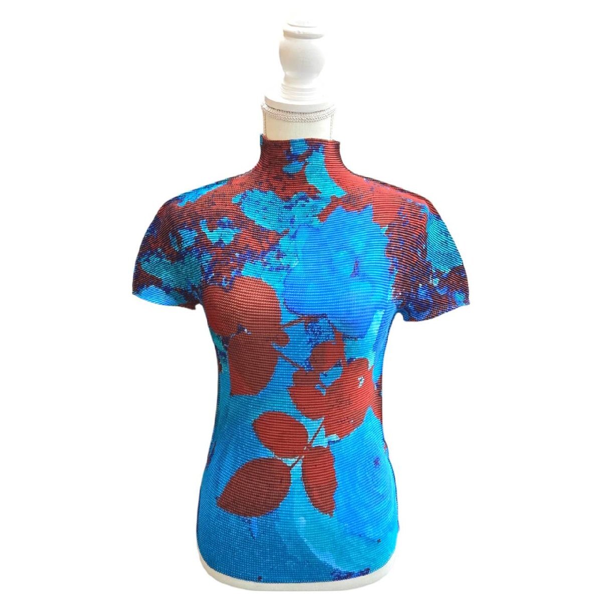 me ISSEY MIYAKE ミー イッセイミヤケ ワッフルプリーツ 半袖 ブルー系 柄 ハイネック カットソー トップス レディース 衣類 アパレル