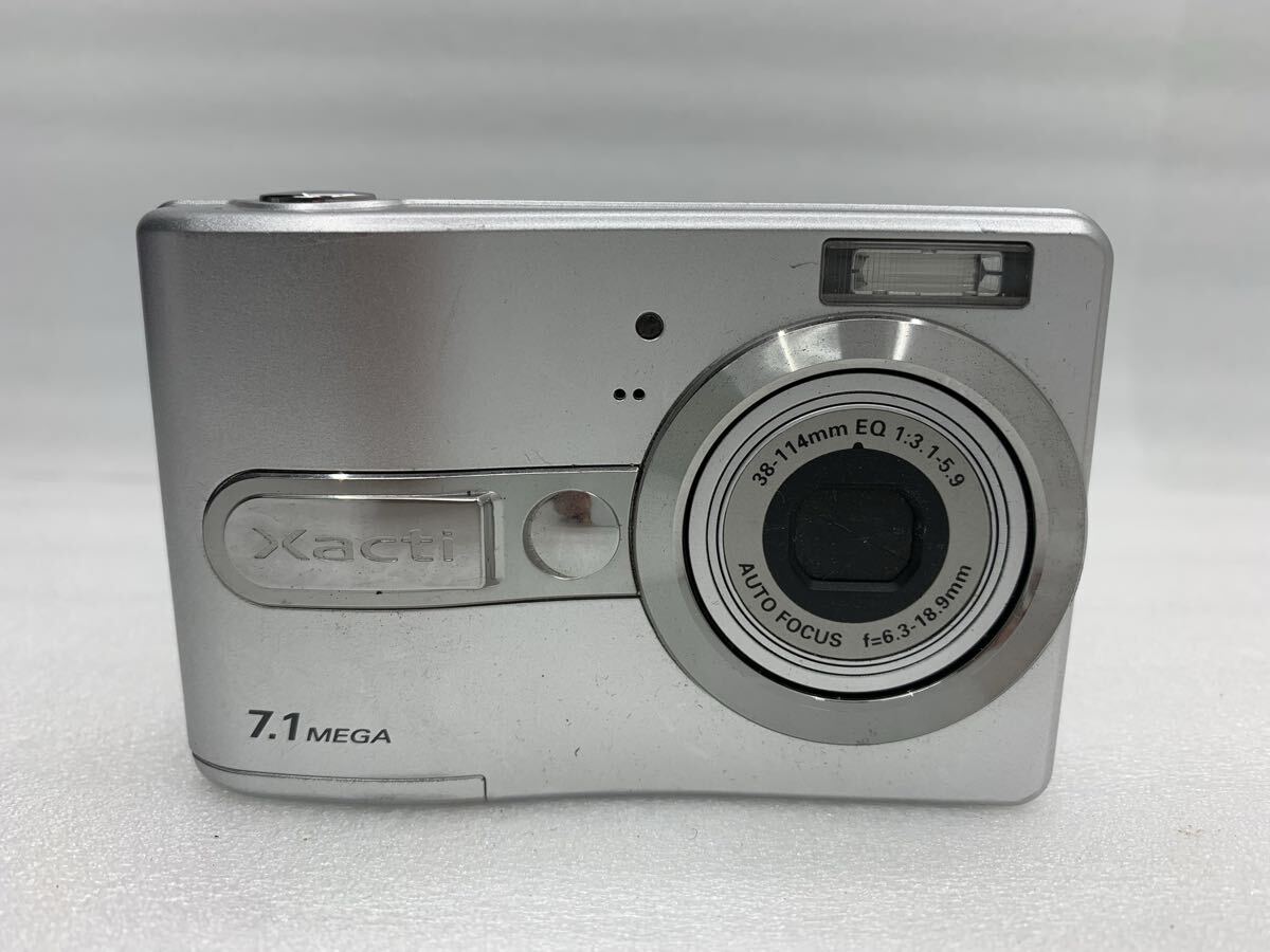 1円スタート 9254 SANYO Xacti DSC-S7 7.1MEGA コンパクトデジタルカメラ シルバー サンヨー デジタルカメラ デジカメ コンデジ カメラ