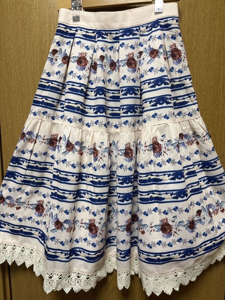 タグ付き未使用品★axes femme ベージュ アンティークフラワースカート★
