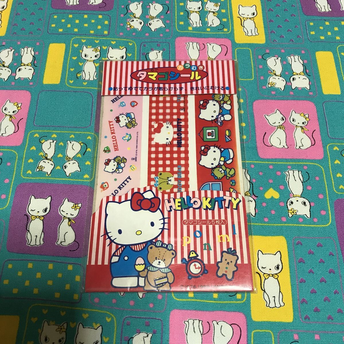 ☆*:サンリオ 昭和レトロ☆ ハローキティ ☆ タマゴシール 5枚入り 1988 コレクションに 当時物 未使用品 可愛い レア :*☆