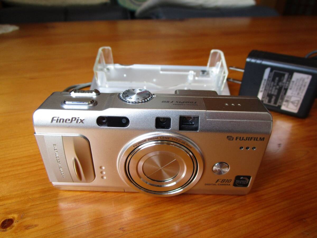 FUJIFILM FinePix F810　中古美品