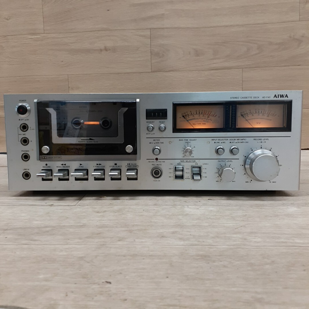 Q ID-260805-149 AIWA アイワ AD-F40 STEREO CASSETTE DECK カセットデッキ オーディオ機器 通電のみ確認済