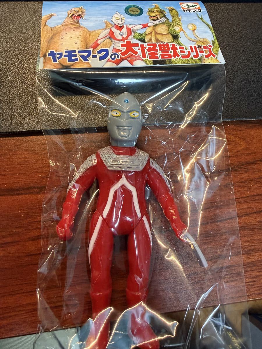 新品未開封　ヤモマーク ウルトラマン セブン　ソフビ フィギュア　スーフェス